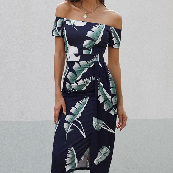 https://dar-go.com/products/printed-off-shoulder-split-dress - Picture 16 of 16